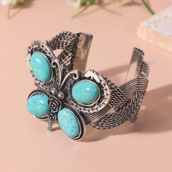 SILVER TURQUOISE BUTTERFLY CUFF BARCELET